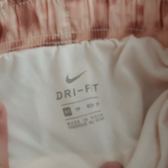 Nike DRY Tempo Guava Ice Shorts Woman Size XS - Picture 5 of 7